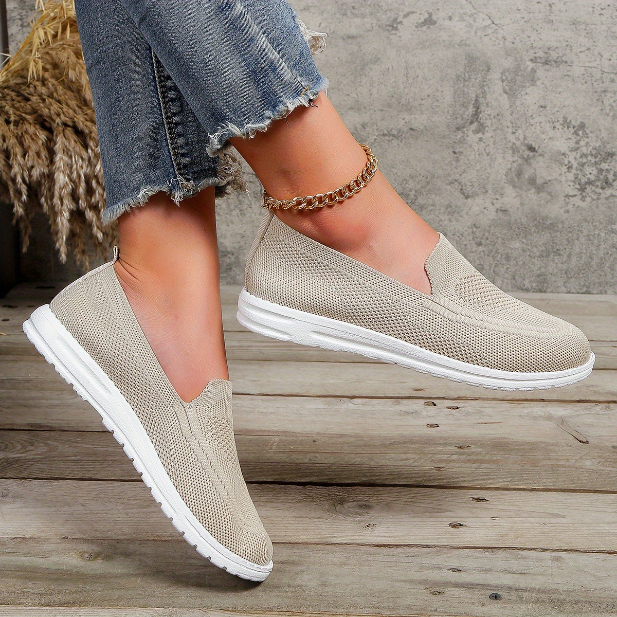 womens breathable mesh sneakers casual slip on outdoor shoes lightweight walking shoes details 4